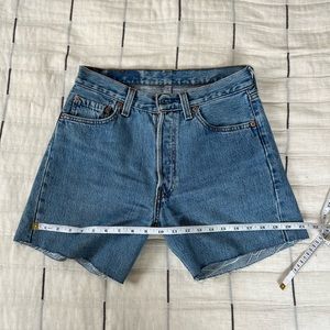 Vintage Levi’s 501 shorts 28” 29”